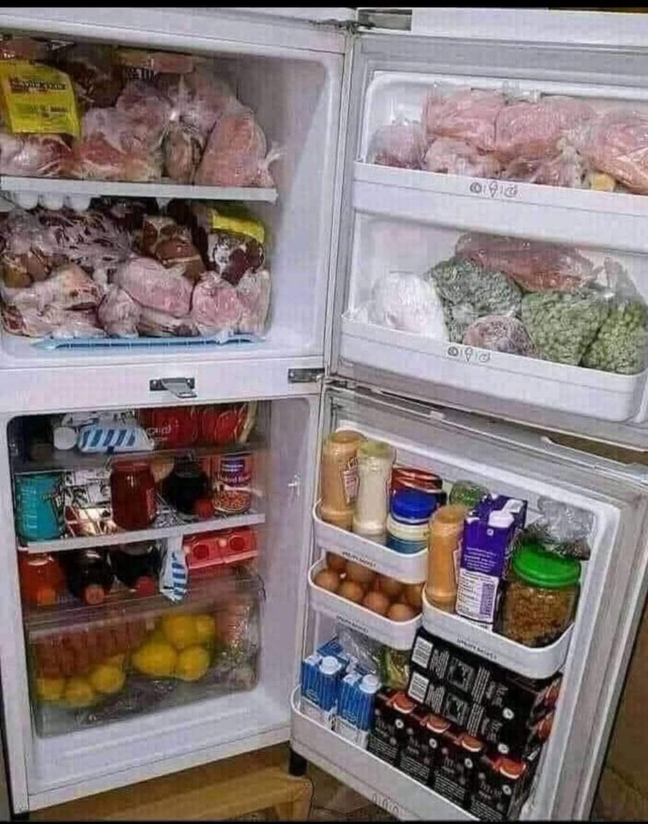 DiosUneSusHijos's tweet photo. JEHOVÁ proveerá todo lo que me haga falta...
DIOS proveerá siempre alimentos a todos los hogares, amén https://t.co/r3eAgspIru