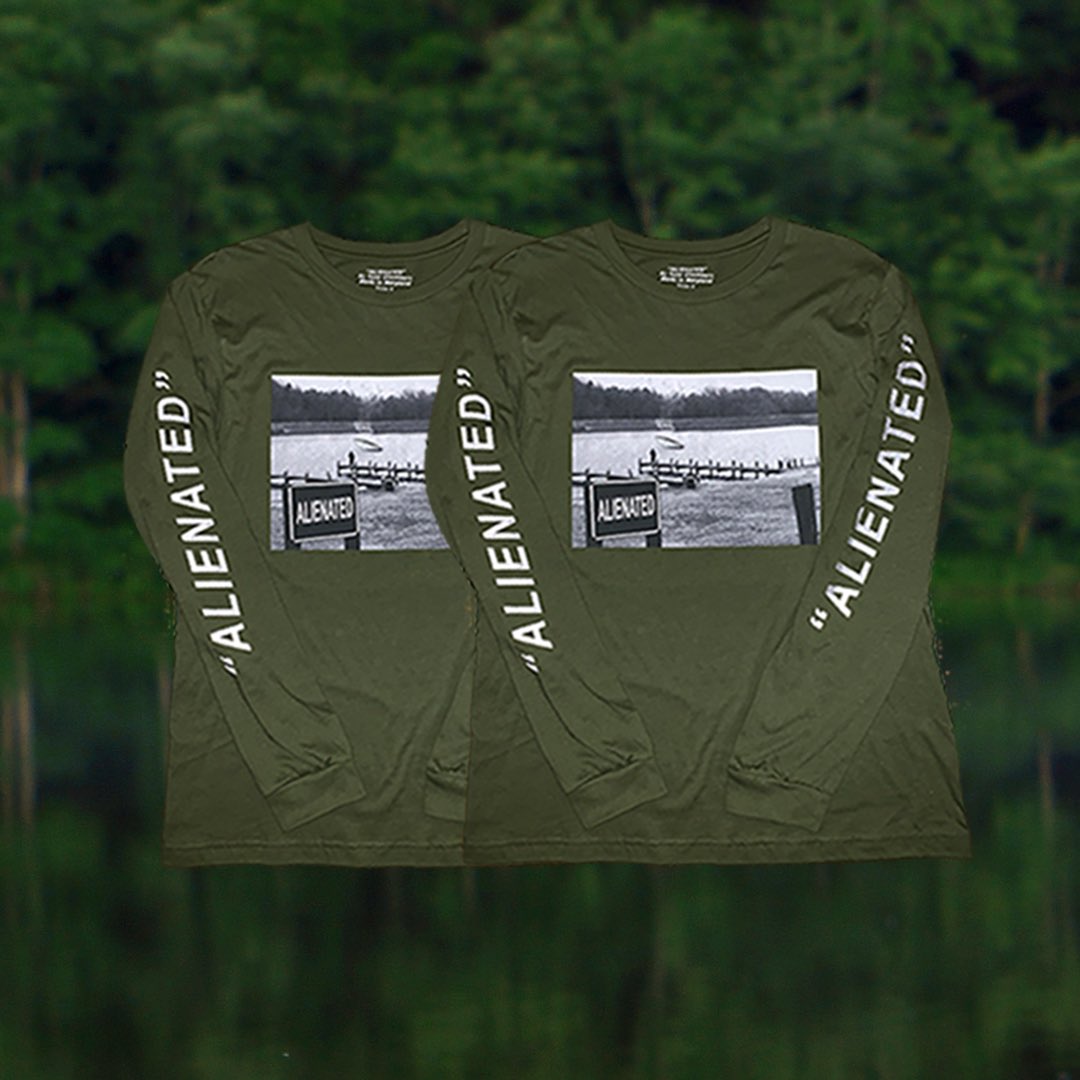 AlienatedAttire's tweet photo. GIVEAWAY!!!
Doing an end of the year giveaway on Instagram! Details in second photo. @AlienatedAttire on IG. https://t.co/rWhY9ZpPpZ
