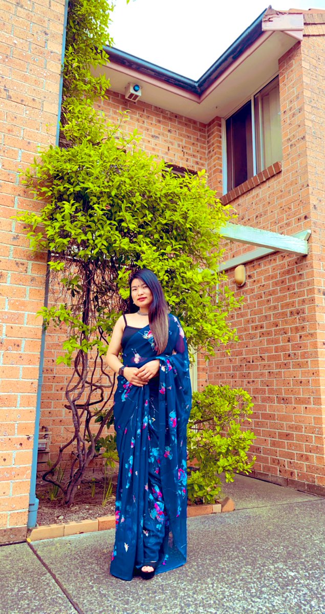 pun_sumina's tweet photo. माफ गर्नुहोस् म घमण्डी होइन, औकात देखाउनेहरु सङ्ग मेरो स्वाभाब मिल्दैन, त्यसैले टाढा नै बस्न मन पराउछु !! https://t.co/VUFifG9ktU