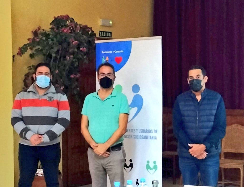 yonecaraballo's tweet photo. Encantado de colaborar con la asociación #APUSAS de pacientes en la sanidad de #Lanzarote y #LaGraciosa hoy en @AyunTeguise. Los sanitarios estamos para estar con la gente y fomentar su cuidado. 👨⚕️
#SanidadPublica
#TercerSector
#Vocación https://t.co/FpfEnBL383