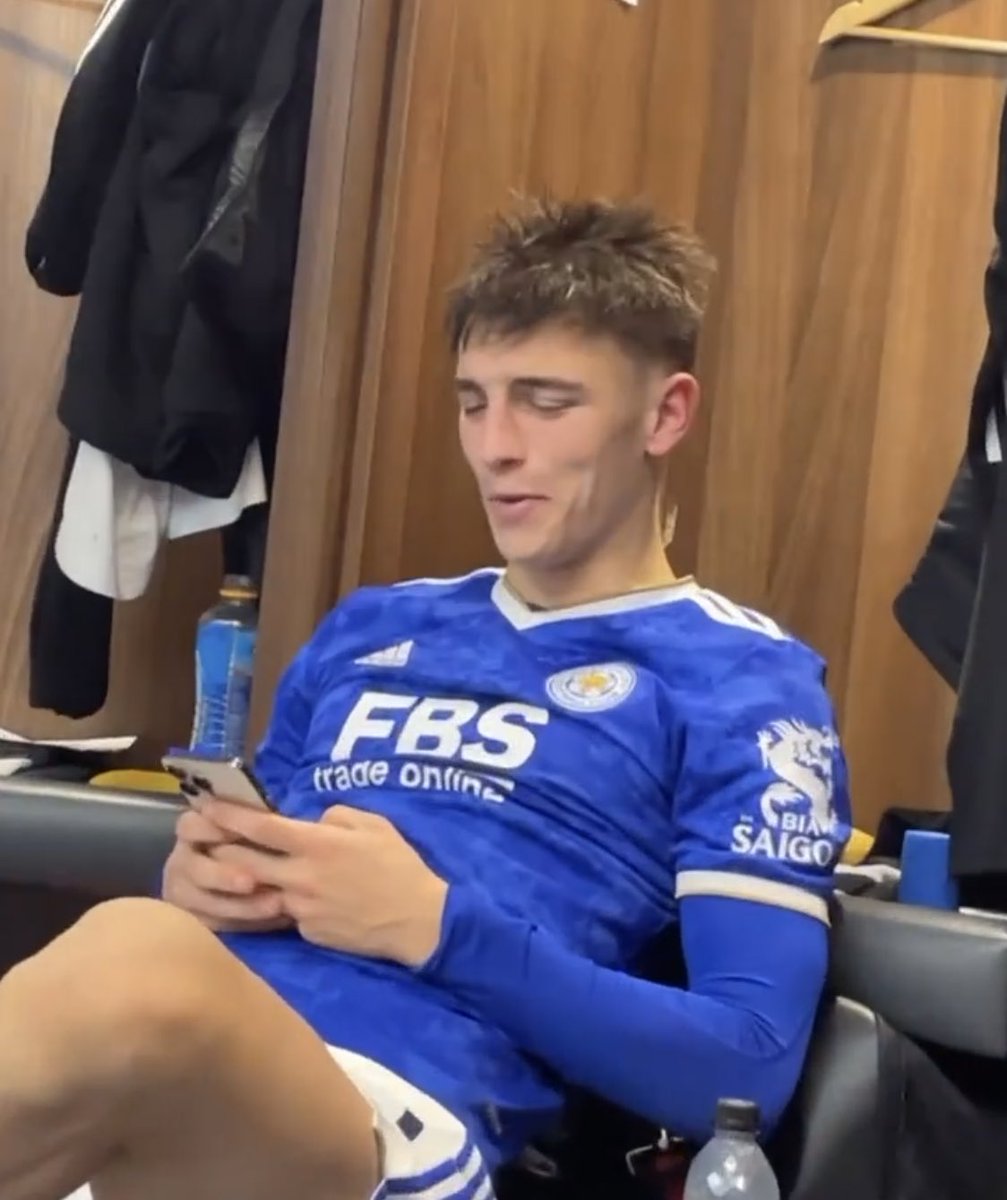 RS_Gpx's tweet photo. When you’ve just pocketed the ‘World’s best player’ https://t.co/kSLuFfAOYB