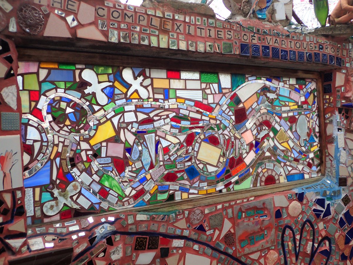 obligatraveler's tweet photo. This week's #Top4Theme #Top4Multicoloured @CharlesMcCool @Giselleinmotion @perthtravelers @Touchse
Magic Gardens-Philadelphia
La Jolla Farmers' Market-California
Bo Kaap-Cape Town
Big Gay Ice Cream-Philadelphia https://t.co/GPVAa0eWbh