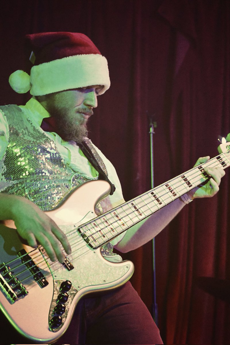 💀DEAD HUMOR🤣 tweet media