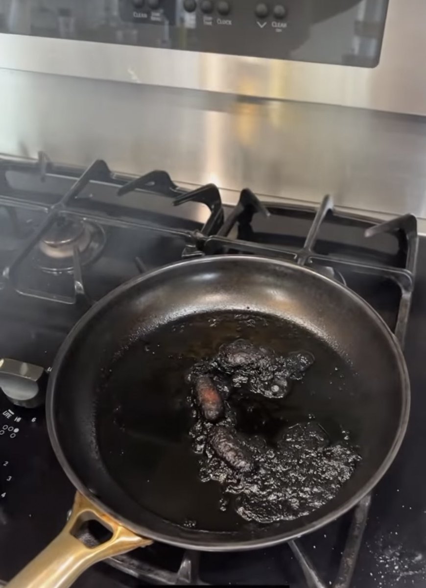 bretmanrock's tweet photo. My morning be like https://t.co/SgVhl7TwGZ