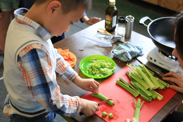 growingchefsBC's tweet photo. We are accepting volunteer applications for those wishing to help us deliver our primary programming in the spring of 2022. 

For more information and to apply to volunteer -https://t.co/BJzfNWbKaK

#GrowingChefs https://t.co/pa4tqaVhDQ