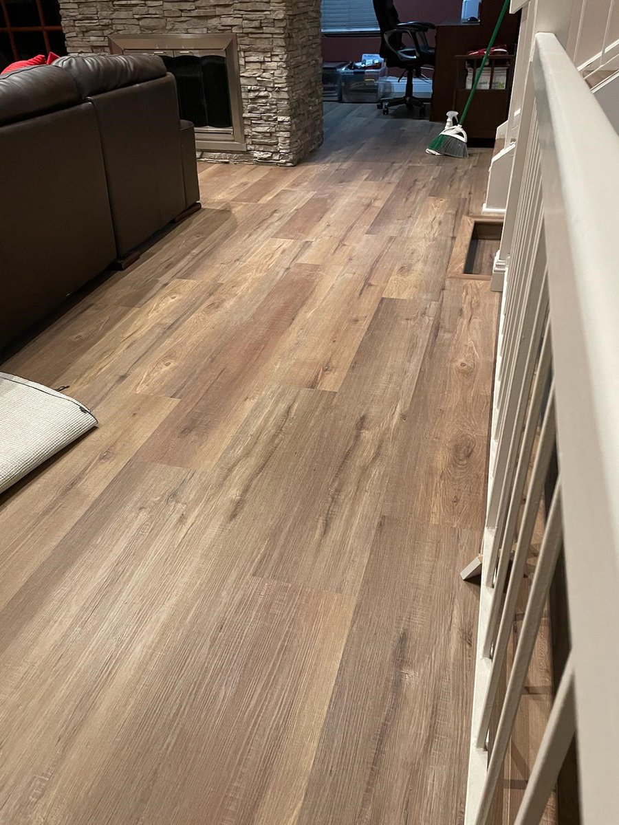 FlooringMy's tweet photo. SPC installation in Huntington Beach, CA 

Color: Wallace

#flooring #spc https://t.co/Vbuwpn8hRA