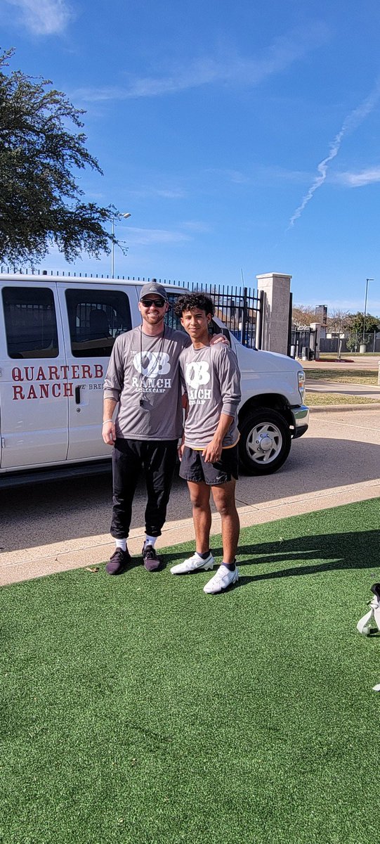 angeltrevino_7's tweet photo. Had a great time at @QB_Ranch winter camp and was able to win MVP. grateful for this opportunity to come out and compete @SachseStangs @QBHitList https://t.co/YvBByZelJq