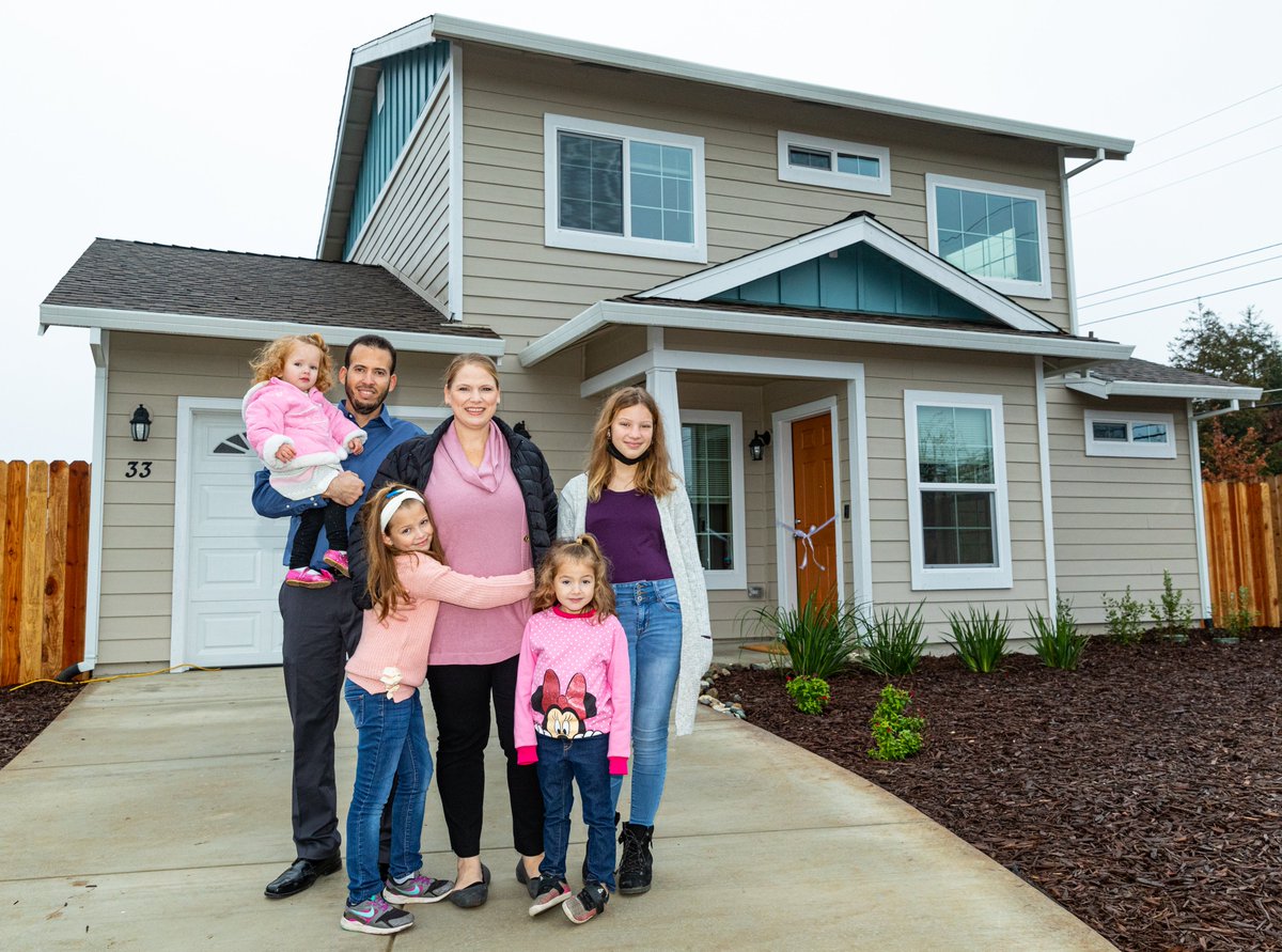sachabitat's tweet image. This month, after 500 hours of sweat equity each, we welcomed home two more families to Mandolin Estates. Thank you @California_HCD via CalHome for providing seed funding alongside other community partners to build safe, stable shelter for low-income families! #TogetherWeBuild