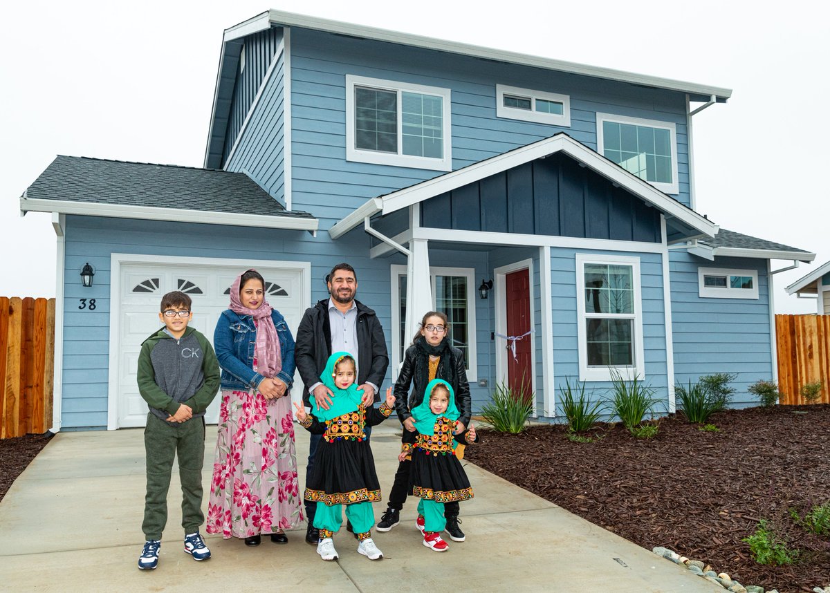 sachabitat's tweet image. This month, after 500 hours of sweat equity each, we welcomed home two more families to Mandolin Estates. Thank you @California_HCD via CalHome for providing seed funding alongside other community partners to build safe, stable shelter for low-income families! #TogetherWeBuild