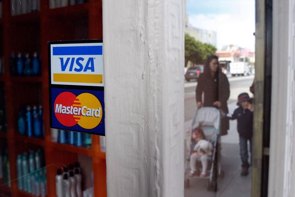 Forbes's tweet photo. Crypto Cards Are Giving Bitcoin Purchase Power https://t.co/CkXxPlsjF8 https://t.co/1P8WwccKxl
