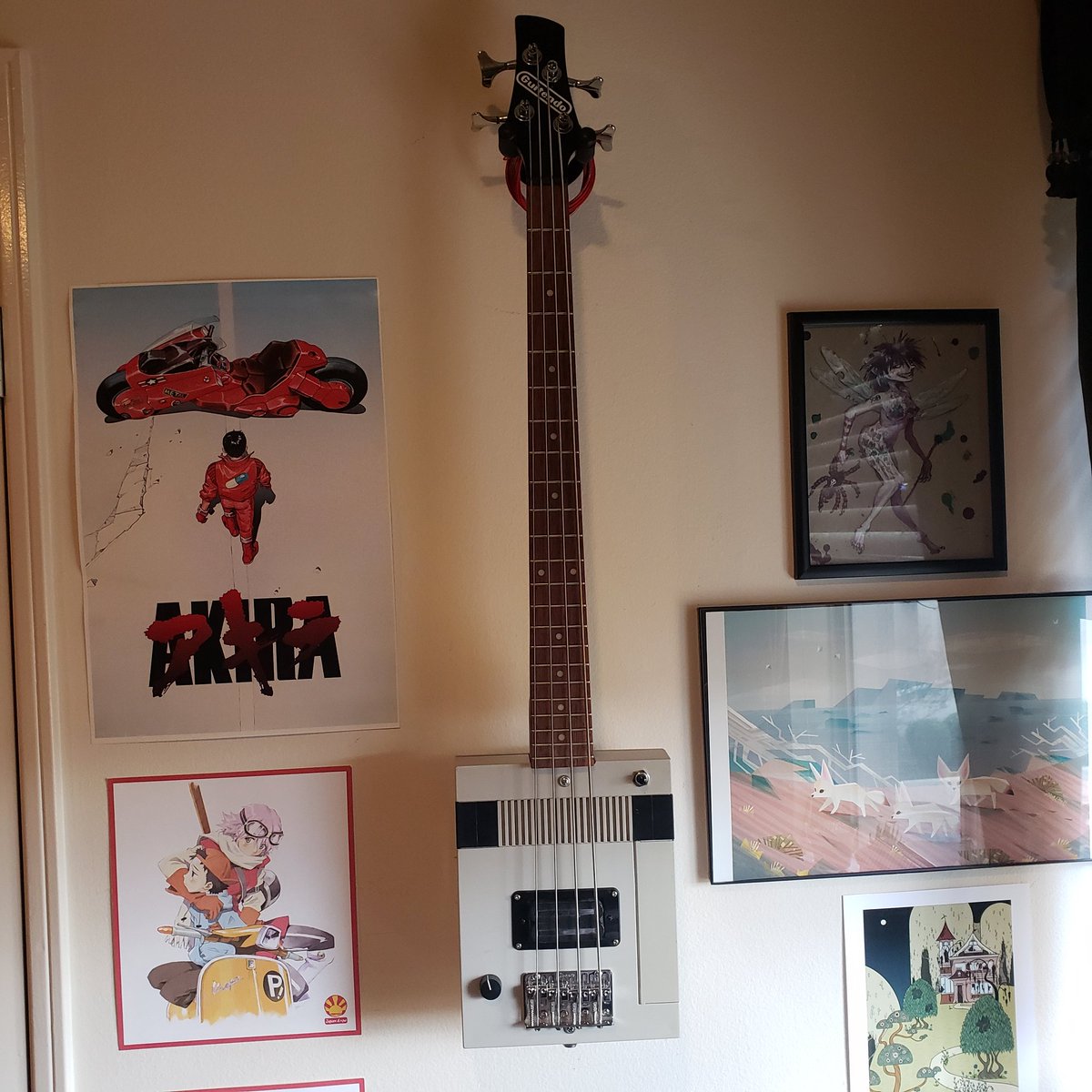 QbombBand's tweet photo. I have acquired my forever bass.  The most 'Qbomb' thing ever. 🖤🖤💣💣 https://t.co/MQ4dccYuZS