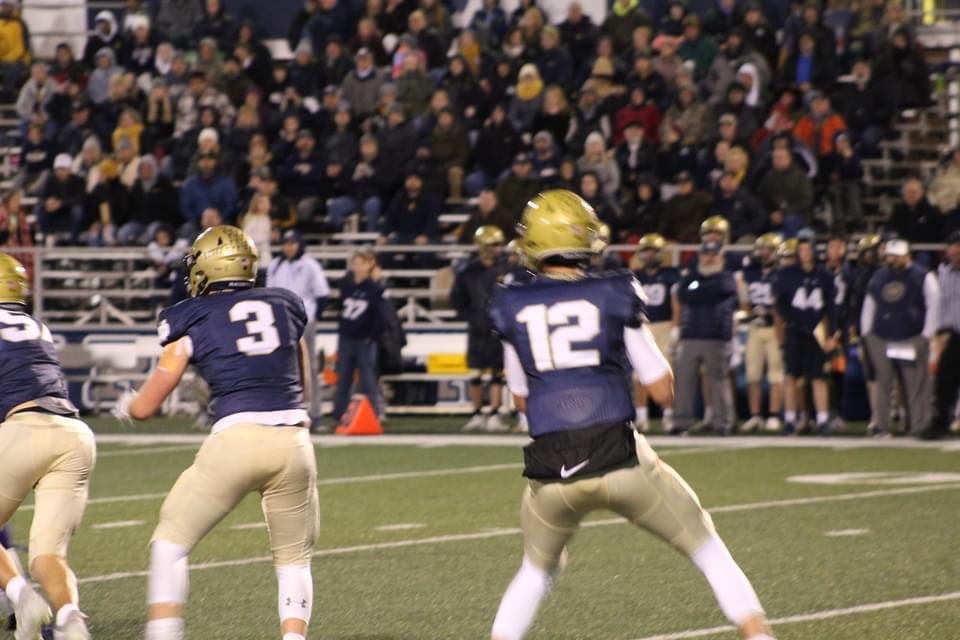 LaveryCalvin's tweet photo. Thank you to @PrepRedzoneIL for naming me to their 4a Offensive All-State first team! Huge honor! @CoachBigPete @EDGYTIM @DeepDishFB @ChrisDuerr @SchuckSports https://t.co/HgNWDvhyGJ