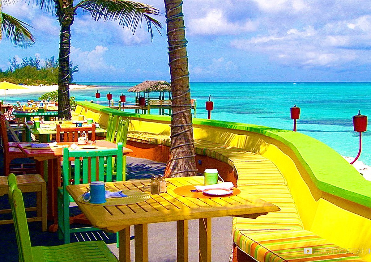 SeasonedTrav's tweet photo. Love this #Top4Multicoloured #Top4Theme to end 2021! ๐ฅณ
A shout-out to our illustrious hosts: @Touchse @CharlesMcCool @perthtravelers & @Giselleinmotion!
1. Compass Point, #Nassau, #Bahamas
2. St George, #Grenada
3. #Curacao
4. #Dominica https://t.co/8OP07apkJN