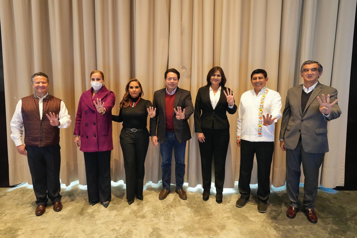 Hoy en reunión de trabajo hicimos un balance del año con las y los compañeros que serán los encargados de organizar los esfuerzos para la defensa de la #4T en Aguascalientes, Durango, Hidalgo, Oaxaca, Tamaulipas y Quintana Roo.

👇

morena.si/dirigencia-nac…