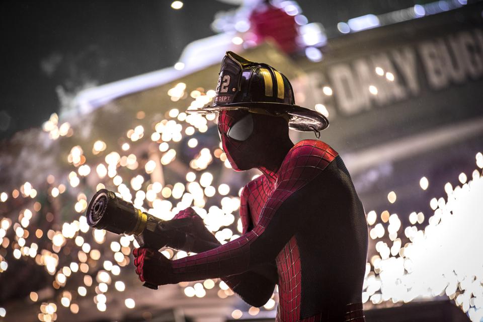 RT @Forbes: Andrew Garfield Likely Returning As Spider-Man To Fight Venom, Sinister Six https://t.co/JTEz6eEt2D https://t.co/qbqf6qvIop