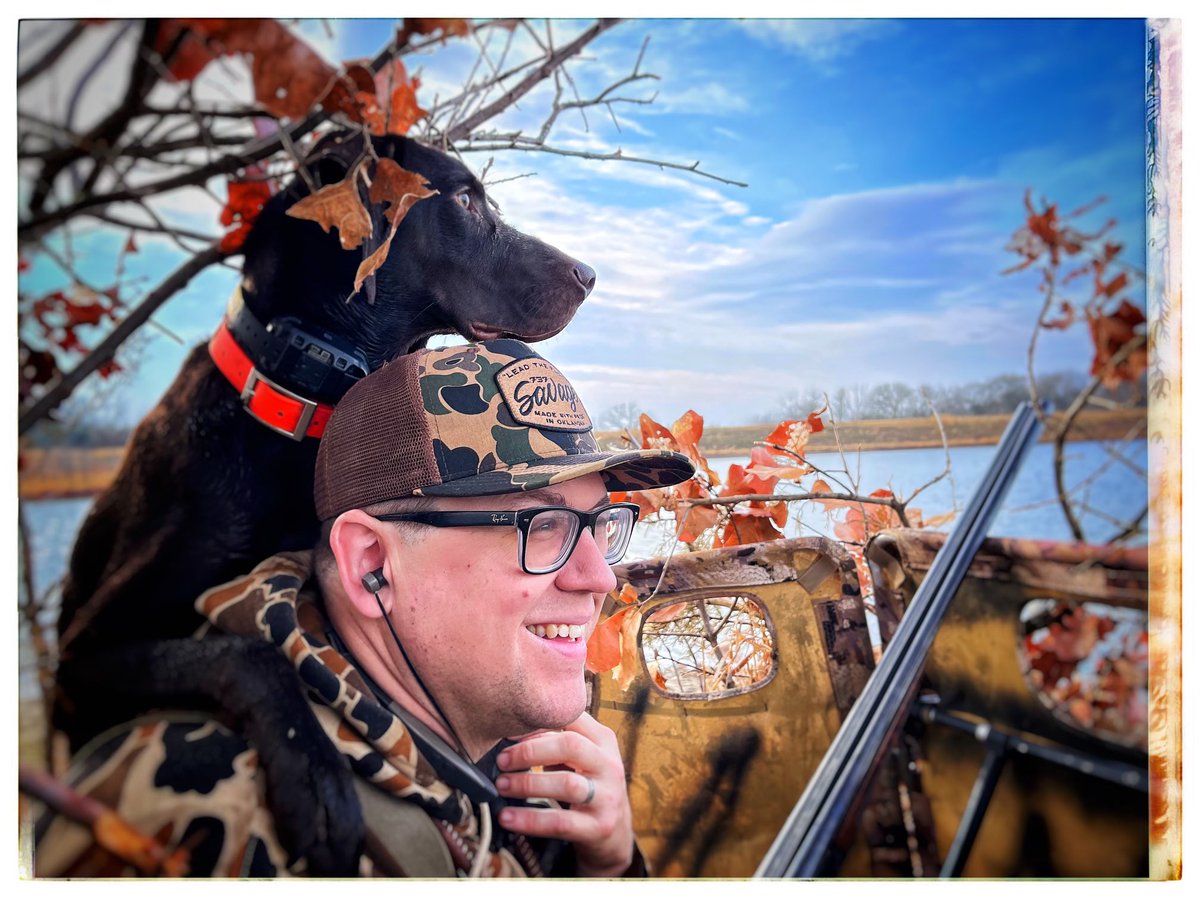 lokosh_saya's tweet image. Tweedy is a real character. #mybuddy #mansbestfriend #navhda #navhdainternational #pudelpointer #versatilehuntingdog #clown #notachocolatelab #hunthunthunt #duckshooting #getsome #waterfowlinglife Photo by Dan Ham.