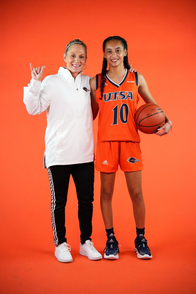 Thank you <a href="/CoachKarenA/">Karen Aston</a> <a href="/CoachCamMiles/">Cameron Miles</a> for an official offer to play basketball at <a href="/UTSAWBB/">UTSA Women’s Basketball</a>!             #BirdsUp