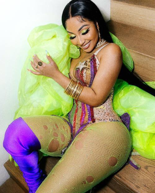 Shenseea_'s tweet photo. God bless me, God help me…I think I’m insane. https://t.co/EWPhnv5wlq