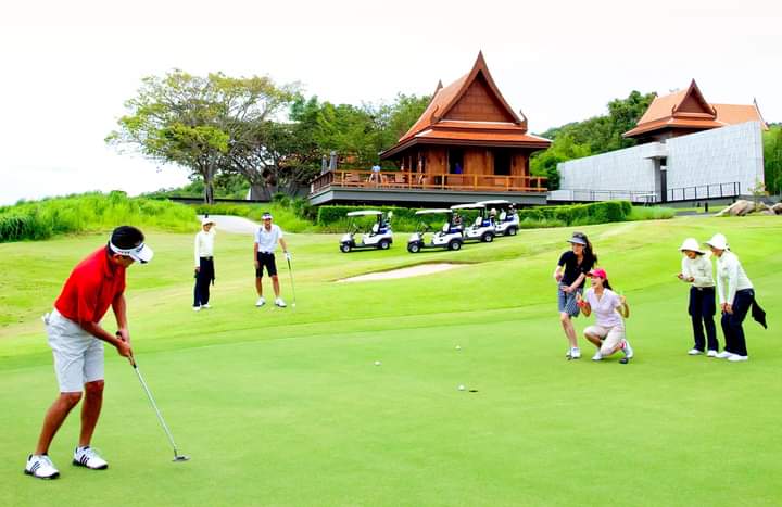 thaigolfpass's tweet photo. Thailand is the perfect holiday offering something for everyone of diverse interest, every age and every budget. It offers pristine sandy beaches to lush jungles, bustling busy cities to traditional villages, mouth-watering cuisines, historic Buddhist, Thailand is truly amazing! https://t.co/gGuLnjmFq2