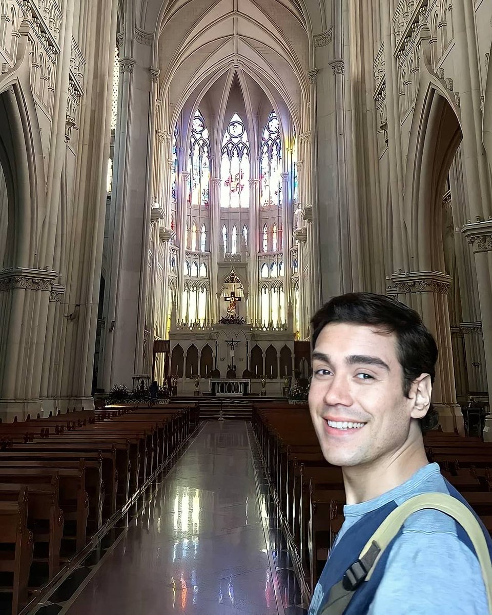 Puta pero de las católicas. 🖤