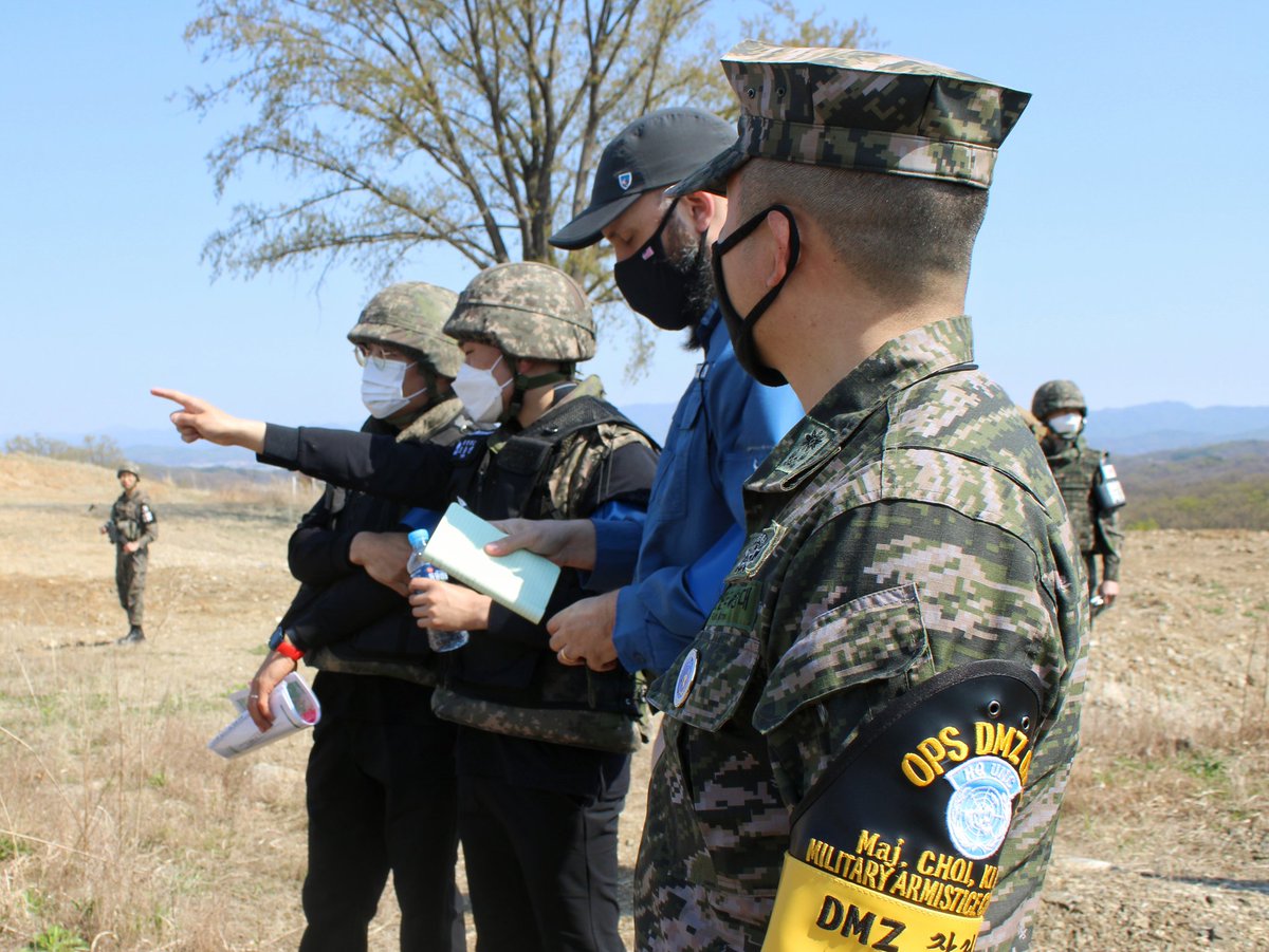 UN_Command's tweet photo. #2021inReview
Remains Recovery:
UNC🇺🇳 continued its facilitation of #RemainsRecovery inside the #DMZ. We oversaw the completion of operations at #ArrowheadHill, supervised new efforts at #WhiteHorseHill, and surveyed other areas where remains might be recovered in the future. https://t.co/JFixdVKaO8