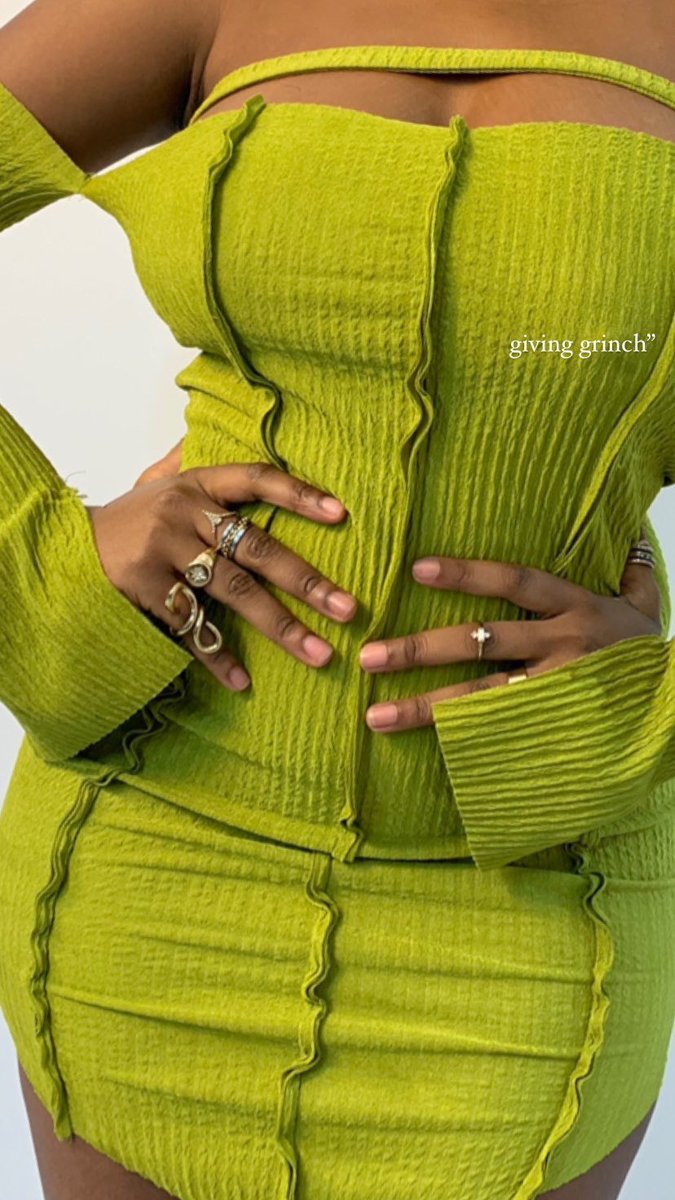 tiiiined's tweet image. christmas 21” giving grinch