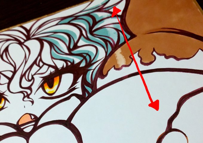 100均の色紙はとても描きやすいんだけど たまにこのライン入りのハズレ色紙が入ってる事があって色塗る時までに気づきにくいので致命的 