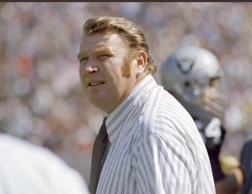 PMBreakingNews's tweet photo. Breaking: Football legend John Madden has died at 85. https://t.co/RyNc9UwZFy