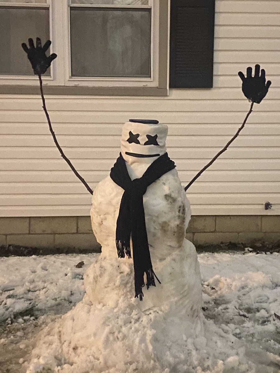 leann_zeisloft's tweet photo. @marshmellomusic this is how we do it in NW Ohio. https://t.co/DYW0MHybZC