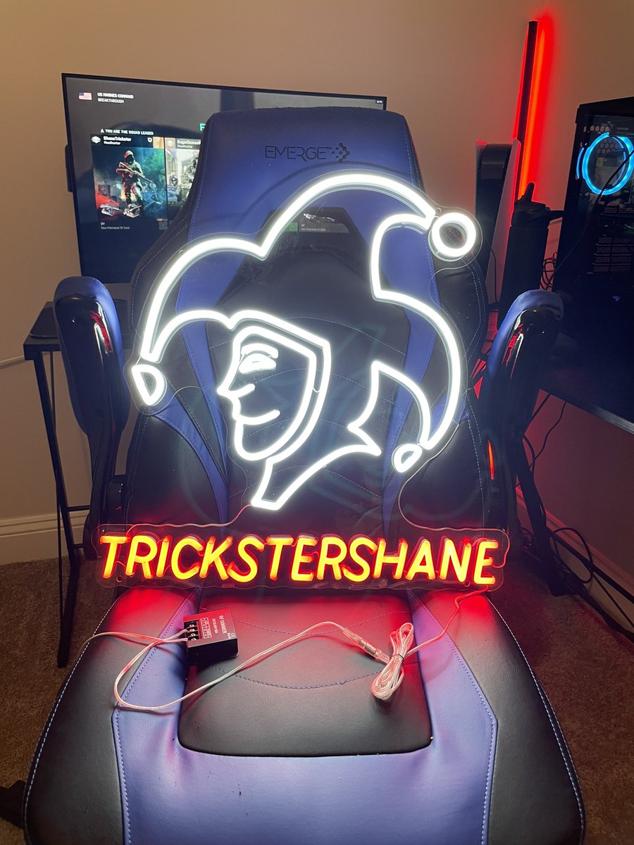 ShaneTrickster's tweet photo. The neon sign finally came in! https://t.co/QIeyioYk6y