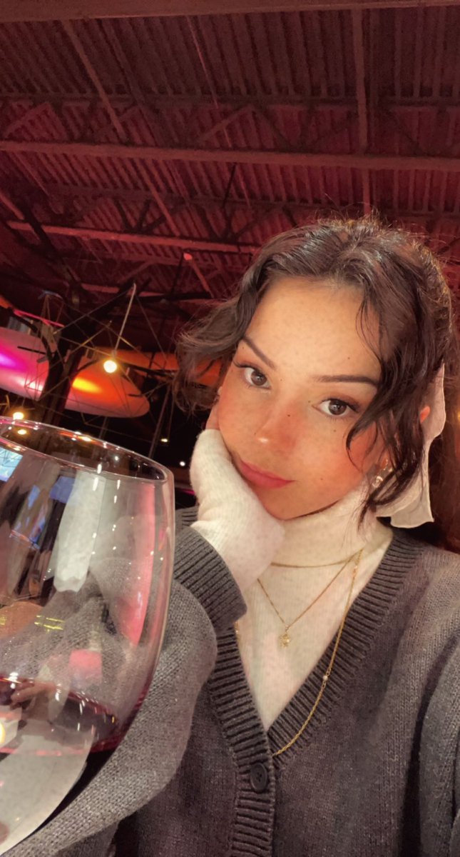 jordanxcrone's tweet photo. i haven’t posted anything in forever so here are 4 recent pics https://t.co/fiPWEle8U7