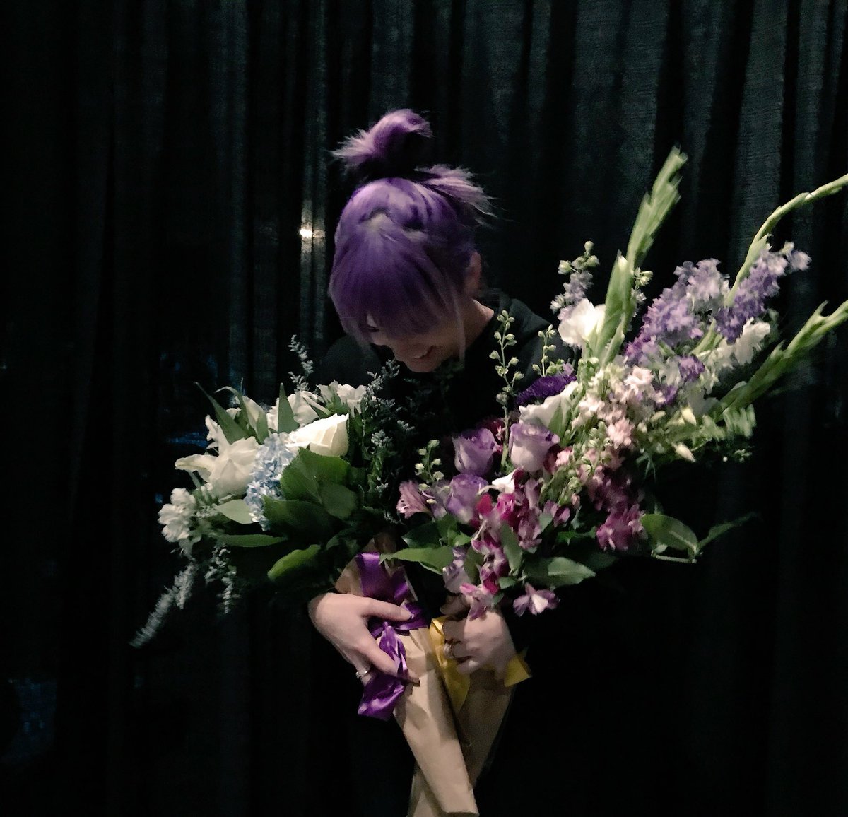 _KaylaGlover's tweet photo. I love this :)

Here’s some photos of me being a woman in esports 💜 https://t.co/MNbnOMLNzq