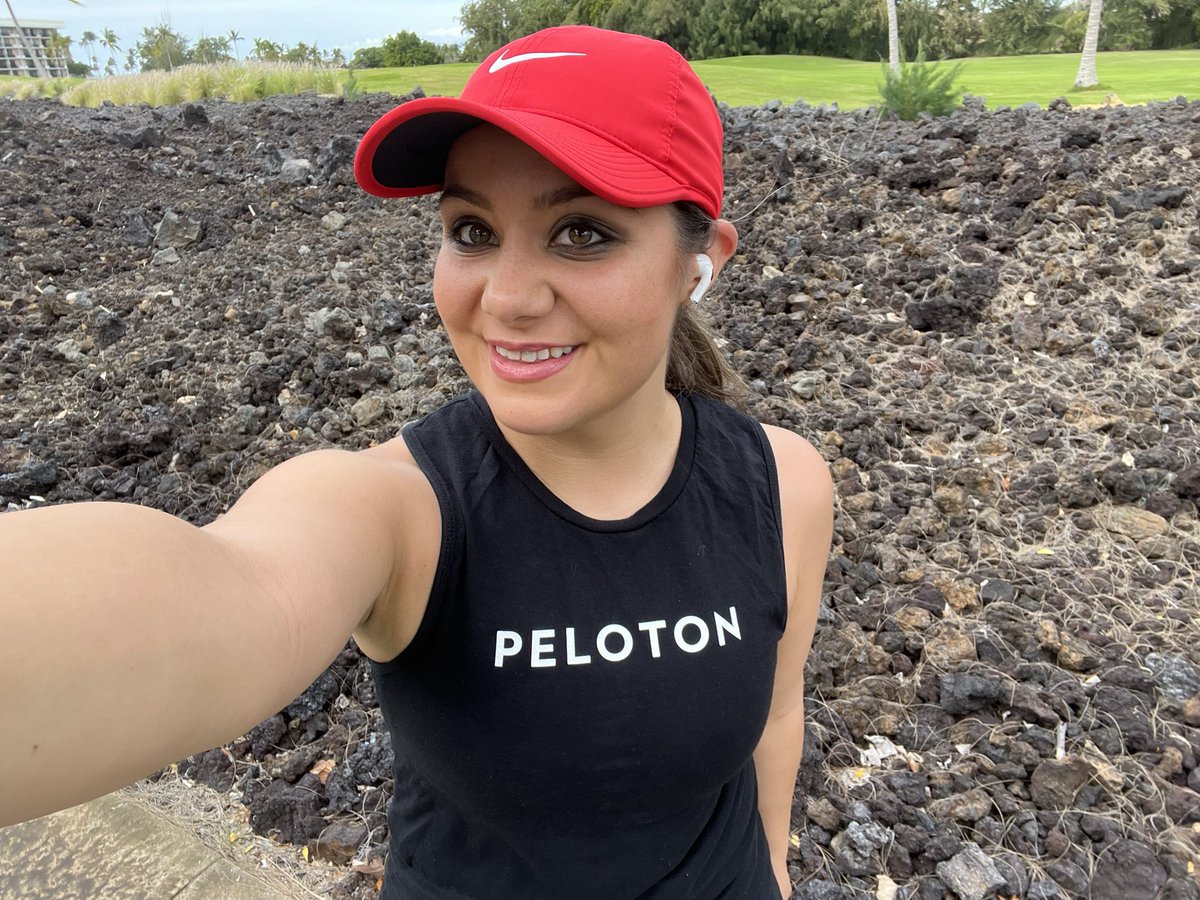 MissMoeTeaches's tweet photo. I’m out here running like a pirate on the Big Island. But where is @burgessdave?
#TLAP #RunLikeAPirate #RunBig https://t.co/zIQQSCMdfm