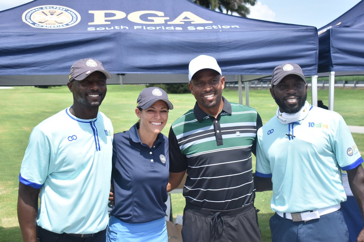 southfloridapga's tweet photo. 𝐂𝐨𝐮𝐧𝐭𝐝𝐨𝐰𝐧 𝐭𝐨 𝟐𝟎𝟐𝟐 – 𝟒 𝐝𝐚𝐲𝐬
This year, our Foundation partnered with Super Bowl MVP Santonio Holmes Jr. and his foundation, @10allin_org. Together, the foundations led a STEAM and Golf Summer Camp in Belle Glade, introducing golf to more than 30 students. https://t.co/crEjoV6y8N