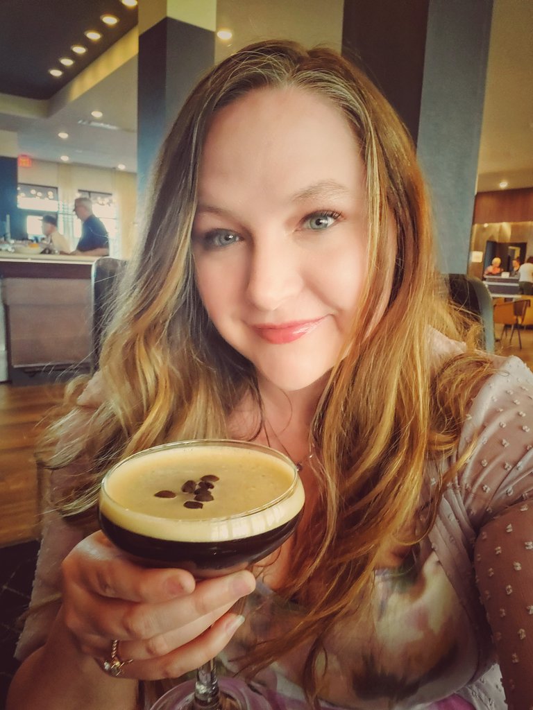 Julianne tweet media