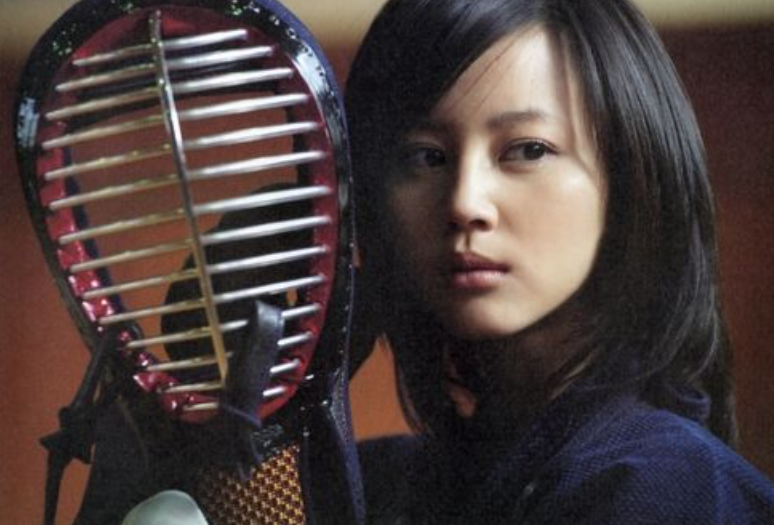 LalaPioneer's tweet photo. It used to be the norm for junior high school students to learn kendo in class, but now it's almost a no-brainer. Japan's ancient martial arts culture is disappearing rapidly.　#kobudo  #kendo #karate #Japan  #budo https://t.co/J6ACrsnbFd
