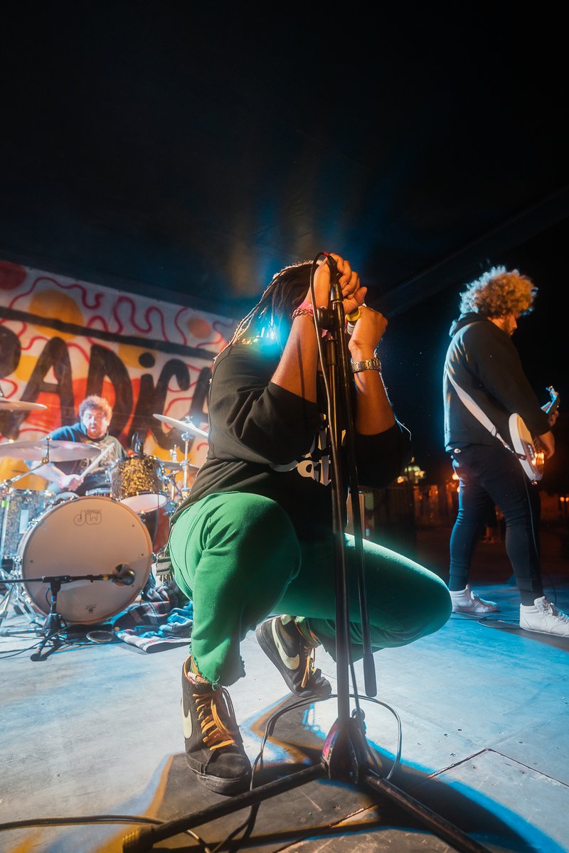 LuckeeeNgin's tweet photo. @soulglophl  at Viva Pomona! 12.18.21

📸 by me for @theglasshouse https://t.co/RKGoFWGojo