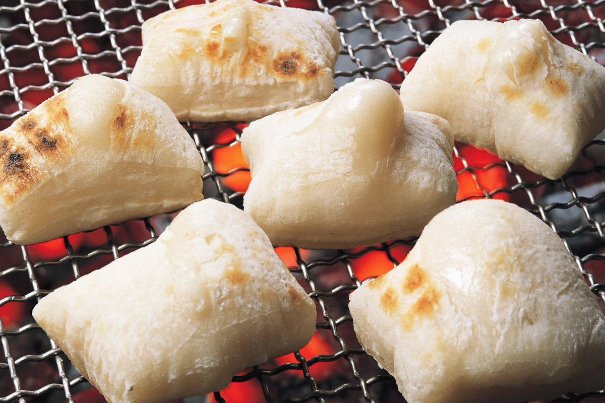 SHIKIBU_Automat's tweet photo. ⭐️Supplement 1/9⭐️
The Mochi(もち, Rice cake) is a steamed rice paste, but because of its high viscosity, there is a possibility of getting into the trachea as you eat it.
In …
#Japan #JapaneseFood #AwfulFood #Mochi #RiceCake #FoodCulture
#IndieGame #GameDev #IndieDev https://t.co/Uq4XghJrxO