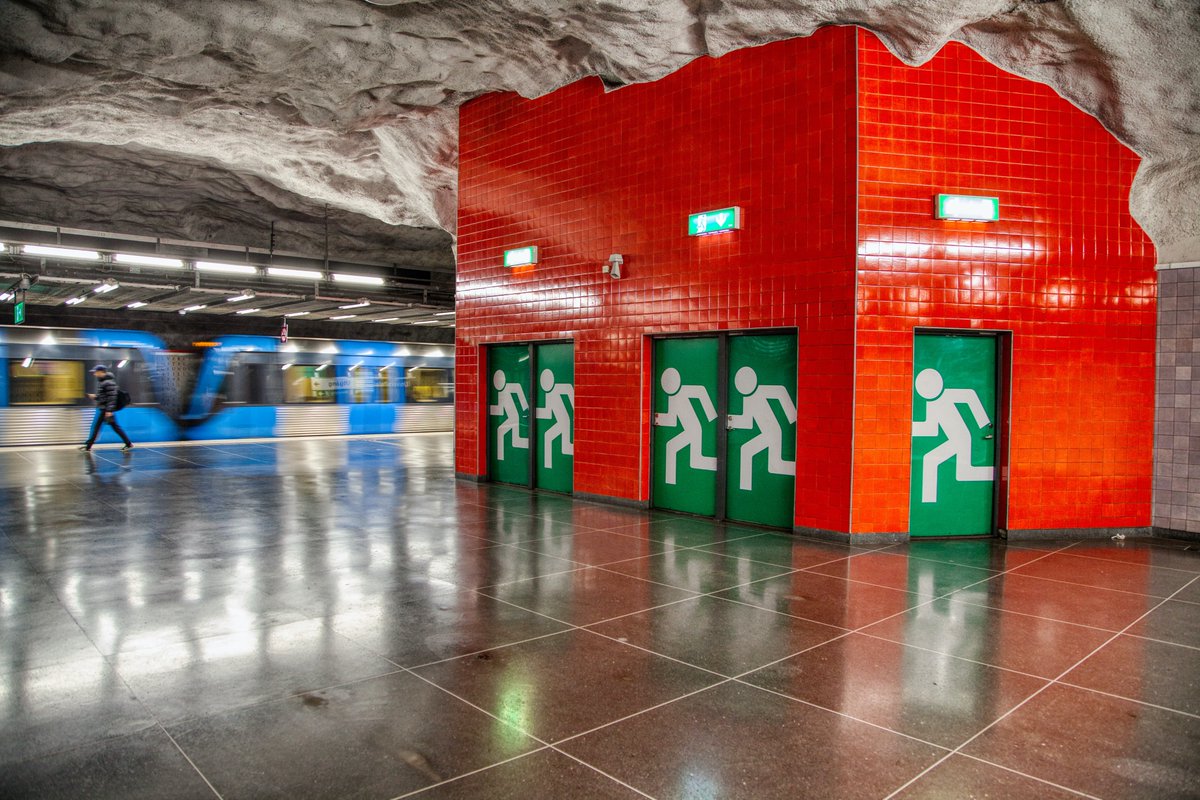 ecksplorer1's tweet photo. Some of the best things to see in #Stockholm, #Sweden is underground. The #stockholmtunnelbana is considered the world’s longest art gallery. Check out #solnacentrum, #stadion, and #universitetet. @visitstockholm @VisitSthlmCity @visitsweden 

More info: https://t.co/XVfh2gHIf7 https://t.co/Zv2fJDEBnA