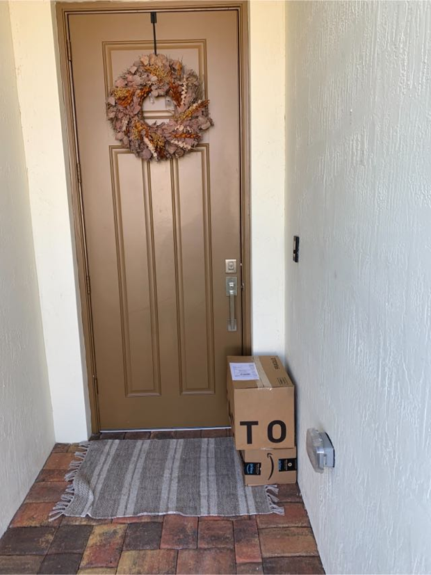 mattnovus's tweet photo. Well Factor FAILED again in South Florida, dont use until they fire their shipping company called Bluestreak. I have had 5 delivery and food saftey issues in the last 2 months. They credit me, but not fixing operations issues.  Nice pictures of food, wrong houses!
@factormeals https://t.co/UARV5N73OQ
