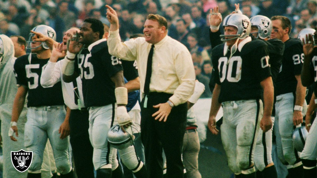 Raiders's tweet photo. Nobody quite like him.

More photos » https://t.co/a3mcWd29kk https://t.co/QFBo2sjJW0