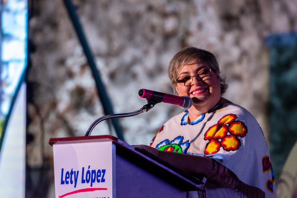AytoCbaVer's tweet photo. La presidenta municipal @leticia_landero, rindió su 4to. Informe de Gobierno, en el que destacó una inversión histórica de más de 593 mdp para obras de mejoramiento a la vivienda,  servicios básicos, así como a la  infraestructura educativa, urbana y al equipamiento municipal. https://t.co/et4N2W9A5I