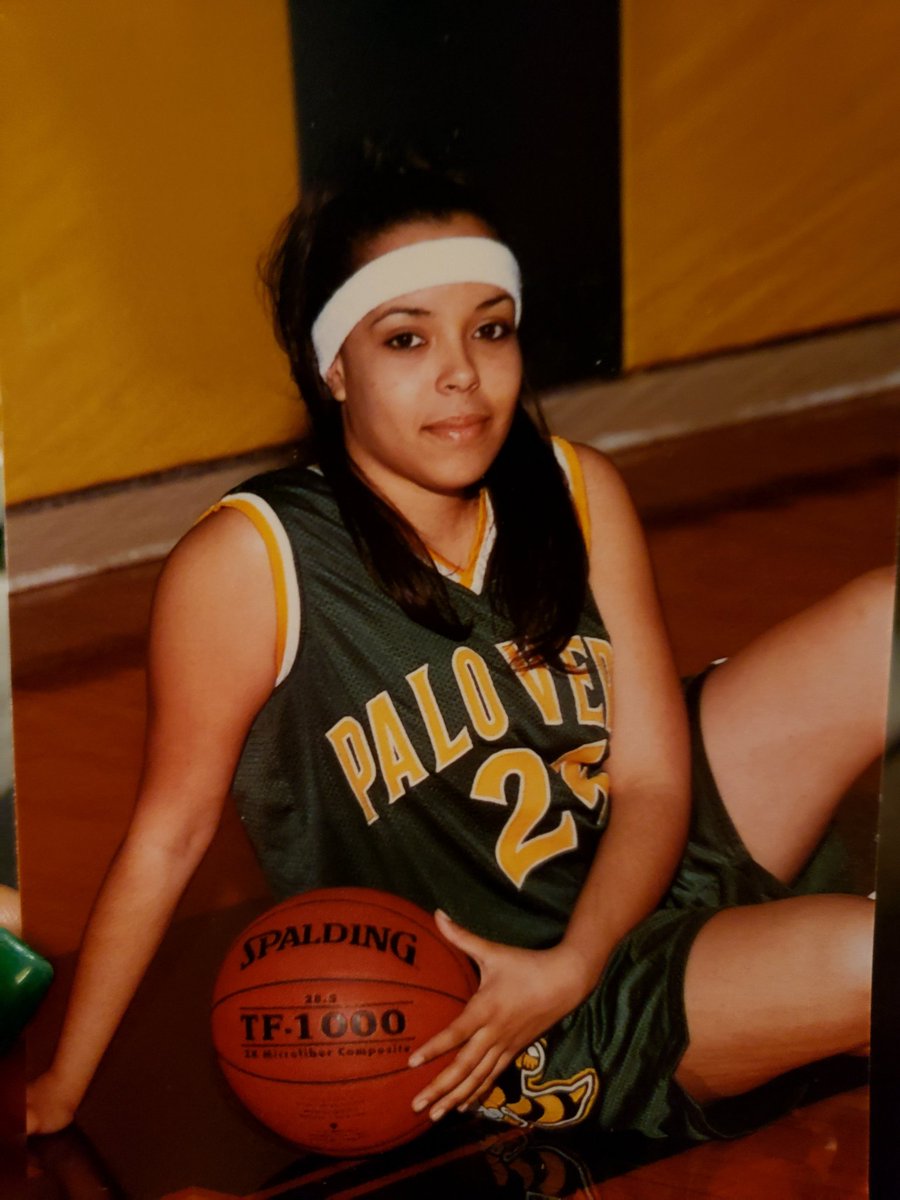 Yo...They got LeBron running point on offense then guarding the center on defense. WTF!?

Daaaaamn!

Am I gonna have to come outta retirement, lace the J's up and give this new bum knee a spin to help this brotha out? 😂 #Lakers #Lebron