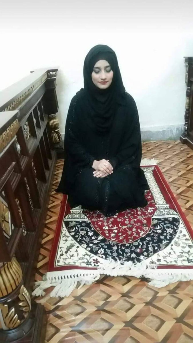 Sofiasyed13's tweet photo. اللہ ہم کو ہر مکار اور فریب دغا باز حاسد ظالم اور دو منھ والے سانپ سے حفاظت فرمائے 
آمین ثم آمین https://t.co/0x1BZLluZ3