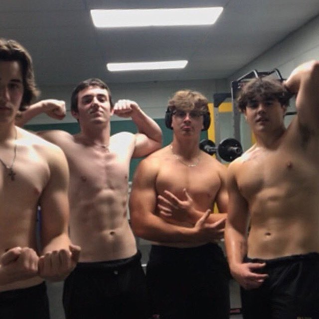 RICCfootball's tweet photo. Another submitted weight room photo: Ottawa & Nova Scotia! #canadaprep #riccfootball #prepschool #riccepc https://t.co/qHSkMDz9by