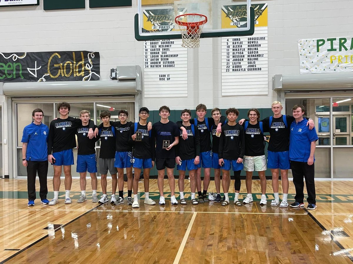 Bandera Boys Basketball tweet media