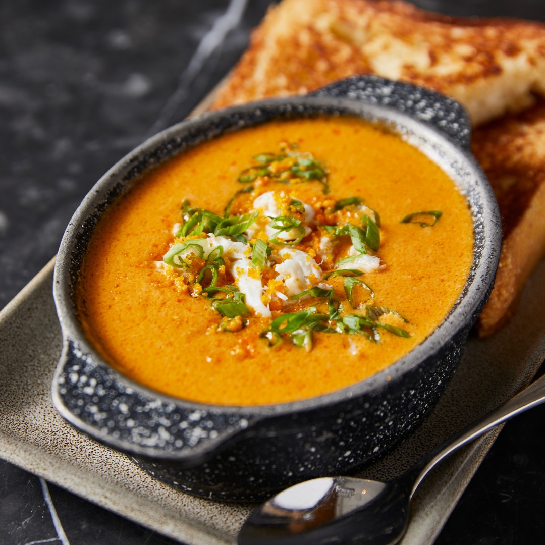 CafeAmericanoLV's tweet photo. Stop by and warm up with our creamy Shea-Crab soup! 🍲🦀 #CafeAmericano #LasVegas #CaesarPalace #ParisHotelLasVegas #LasVegasFoodie https://t.co/N9DanQNTDN