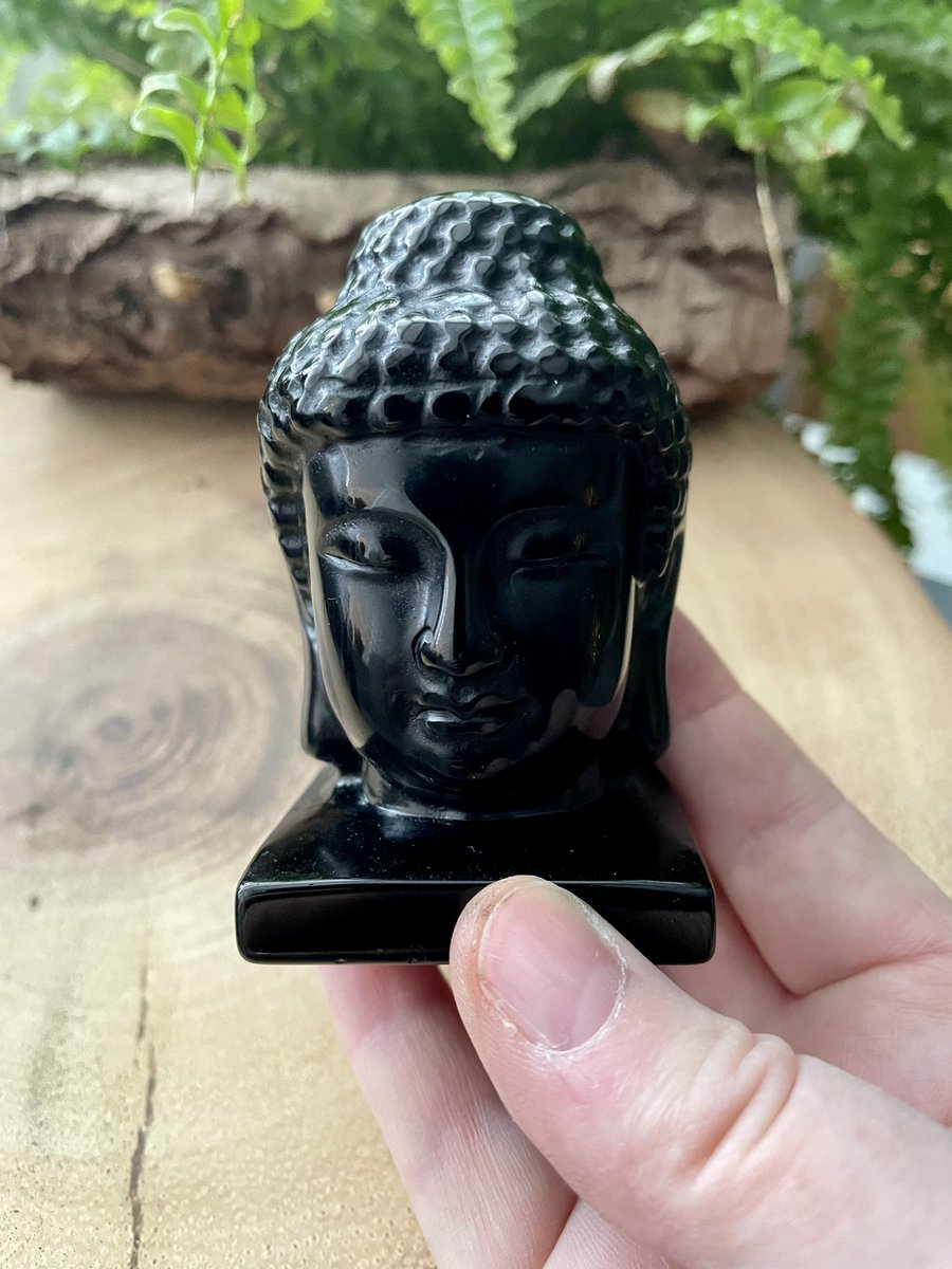 HolisticHamper's tweet photo. Obsidian Buddha head, it’s absolutely gorgeous and only 1 available  #obsidian #crystals #buddha #Wednesday #SmallBusinessOwners https://t.co/OItlJg18St