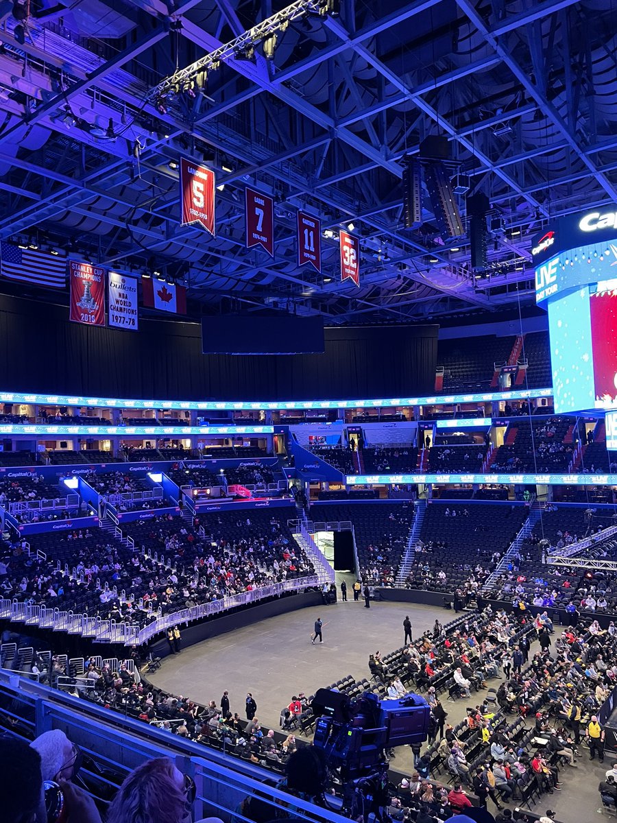 zhawkruns's tweet photo. @WrestleTix DC show. Pretty sparse. A lot of wrestlers out w/ COVID so they are using wrestlers in multiple matches and making it work. https://t.co/8z31xdvEnX