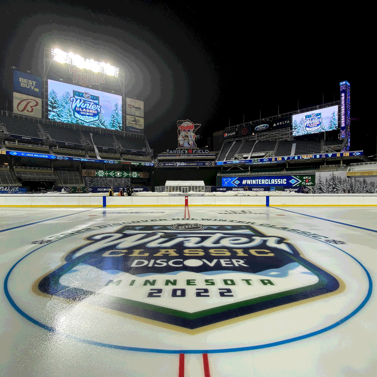 NHL's tweet photo. The stage is set. ❄️

Don't miss the 2022 @Discover NHL #WinterClassic on New Year's Day at 7p ET on @NHL_On_TNT and @Sportsnet! https://t.co/XXDfYCyuwn